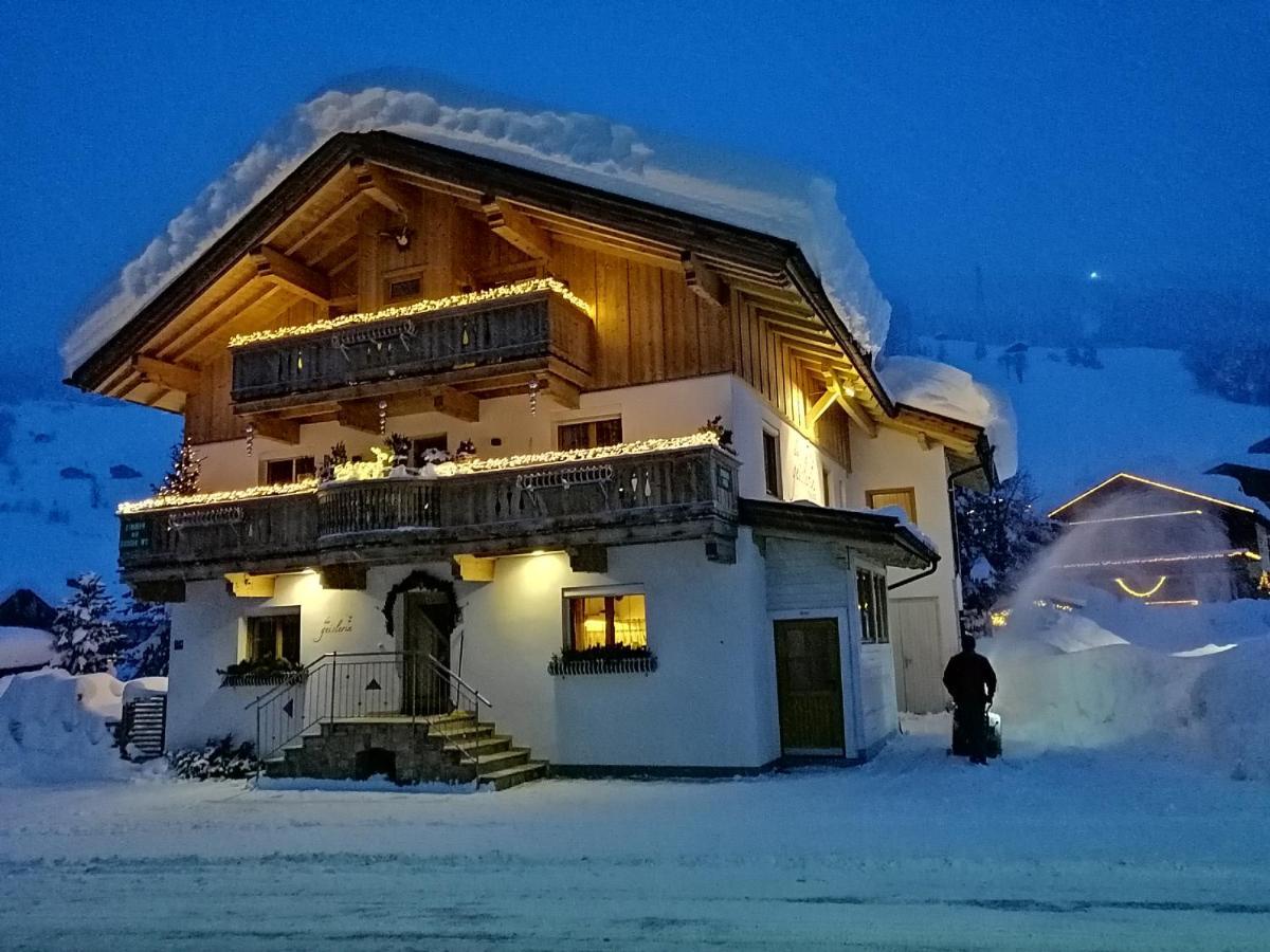Gaestehaus Die Geislerin Герлос Екстериор снимка
