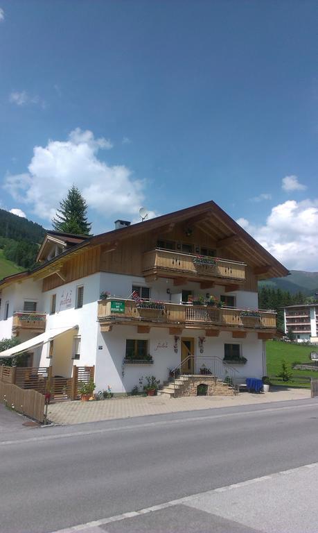 Gaestehaus Die Geislerin Герлос Екстериор снимка